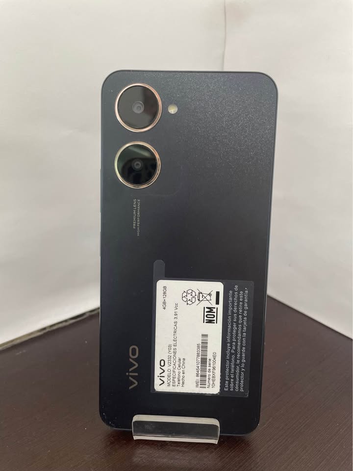 Celular Vivo Y03 128 GB/ 4 RAM-Usado