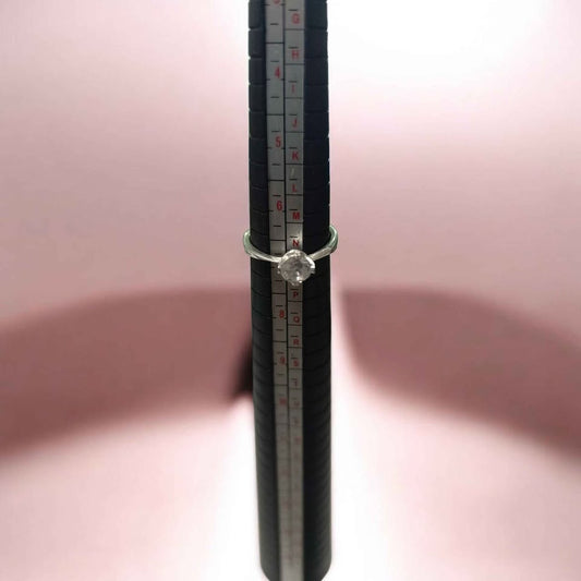 Plata anillo piedra cuadrada .925 2.1g