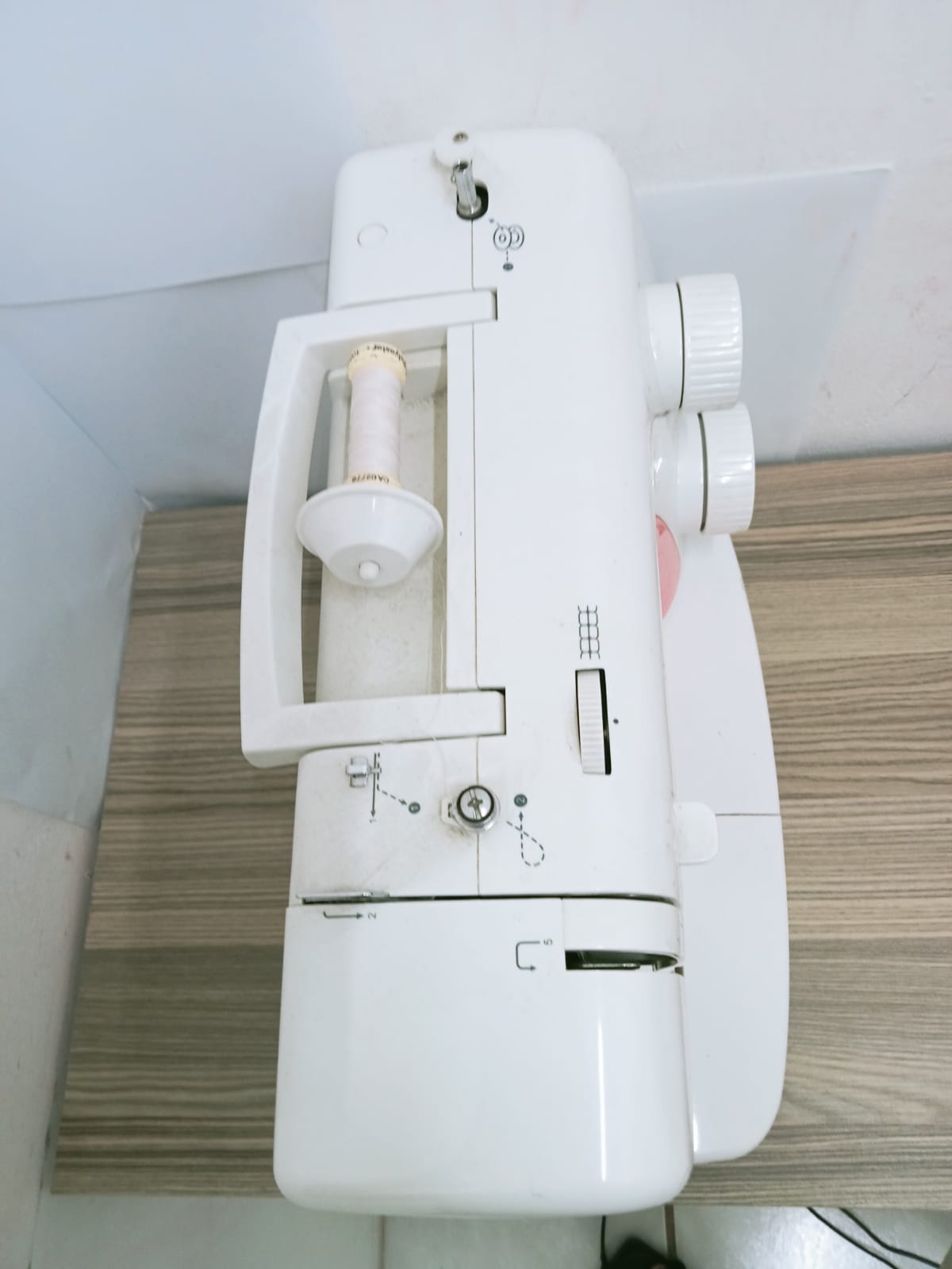 🧵 Máquina de Coser Singer-usada