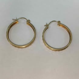 Coquetas con diseño 10k p 2.7 gr
