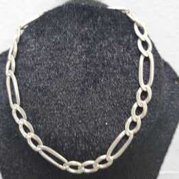 PULSERA DE PLATA CON PESO DE 12 GRAMOS CON 24 CM DE LONGITUD