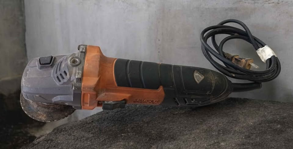 Herramienta esmeril Truper ergo-4580