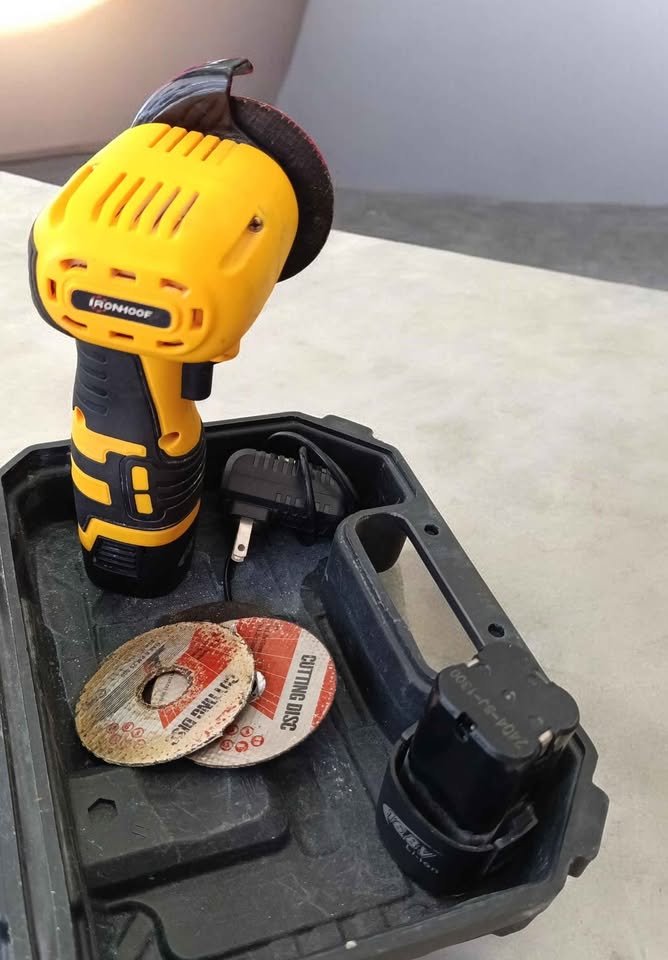 Herramienta esmeril mini 2 pilas y cargador
