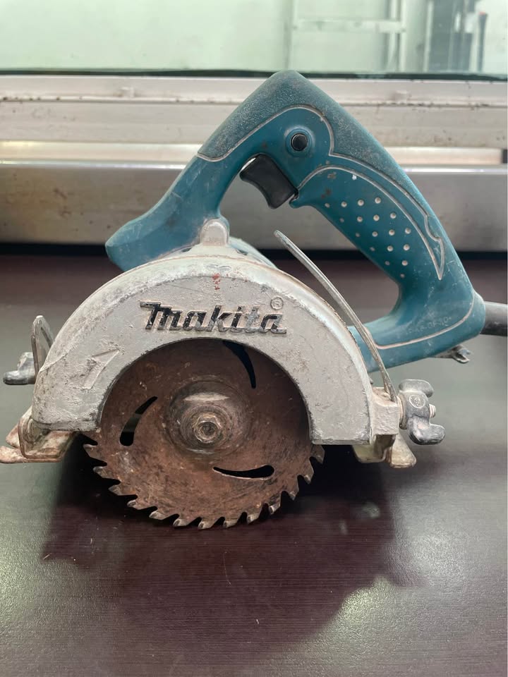 Cortadora Makita Original | Ideal para Construcción y Remodelación-Usado