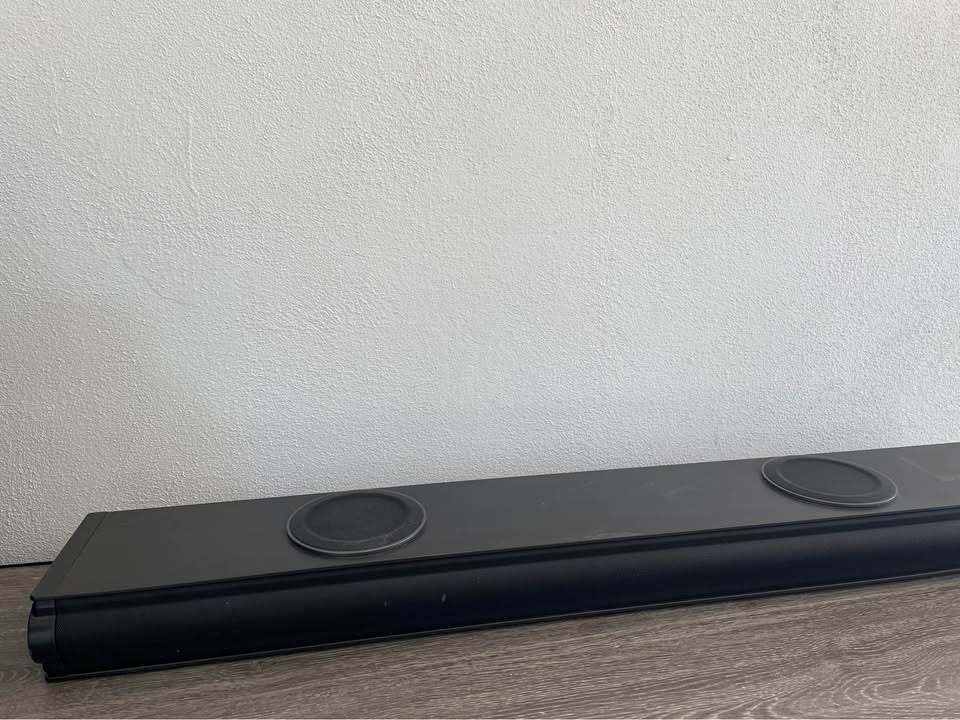 Barra de sonido AlienPro-Usado