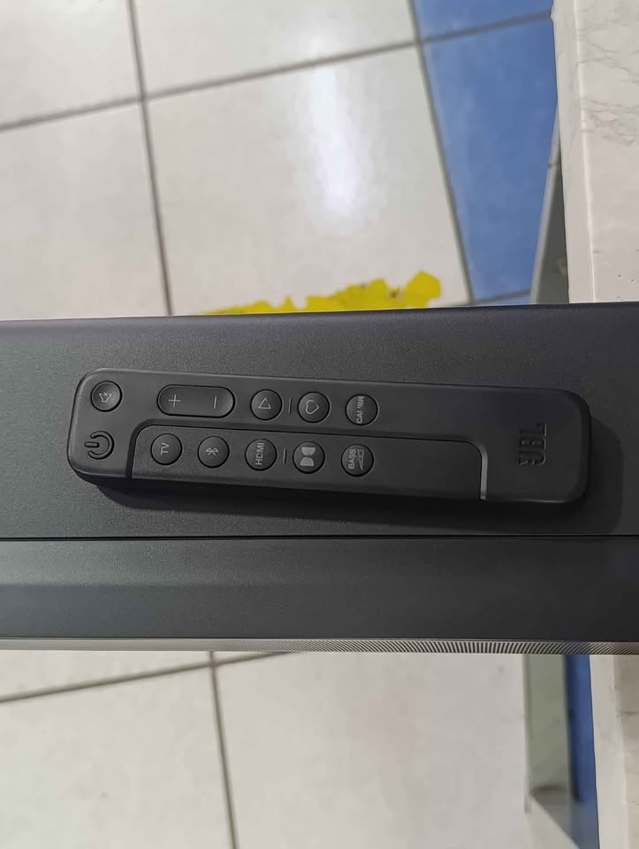 Barra de Sonido JBL Bar 300