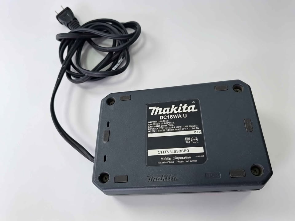 HERRAMIENTA ROTOMARTILLO ATORNILLADOR INALAMBRICO MAKITA MOD. PH02