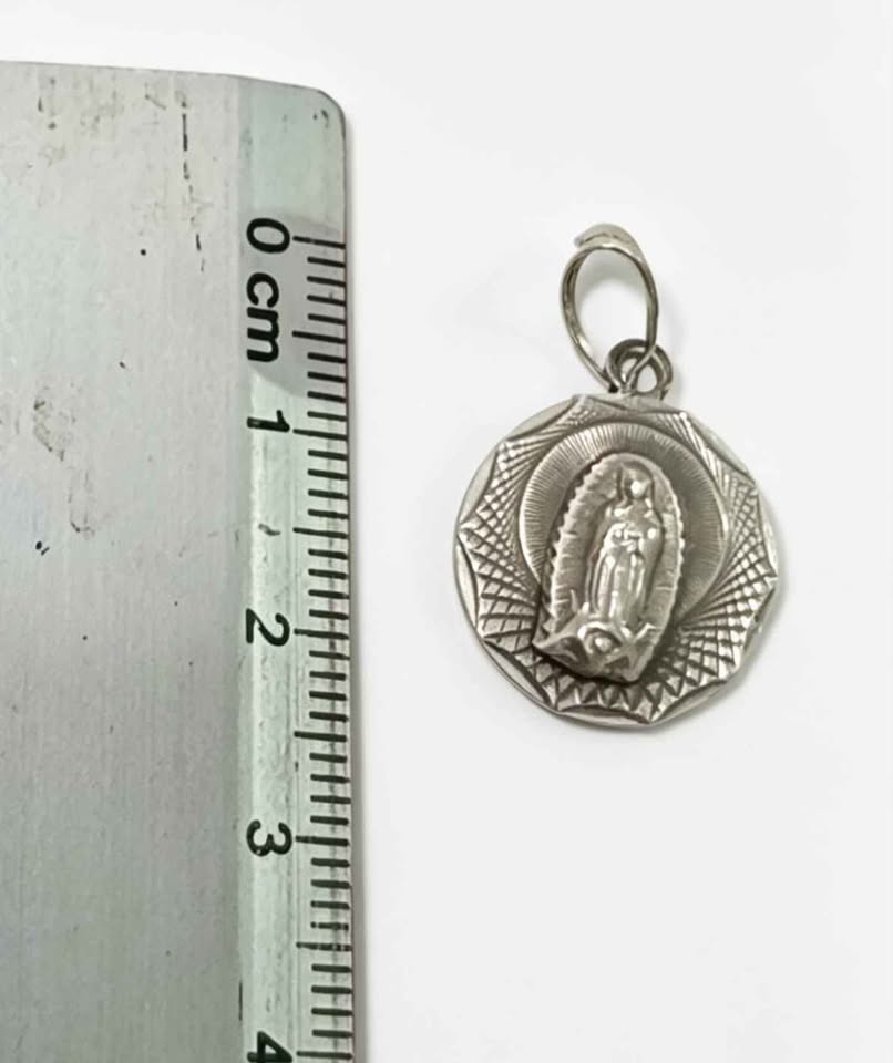 Plata Dije de virgen de Guadalupe .925 2.4grs