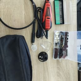 Dremel juemel con asesorios