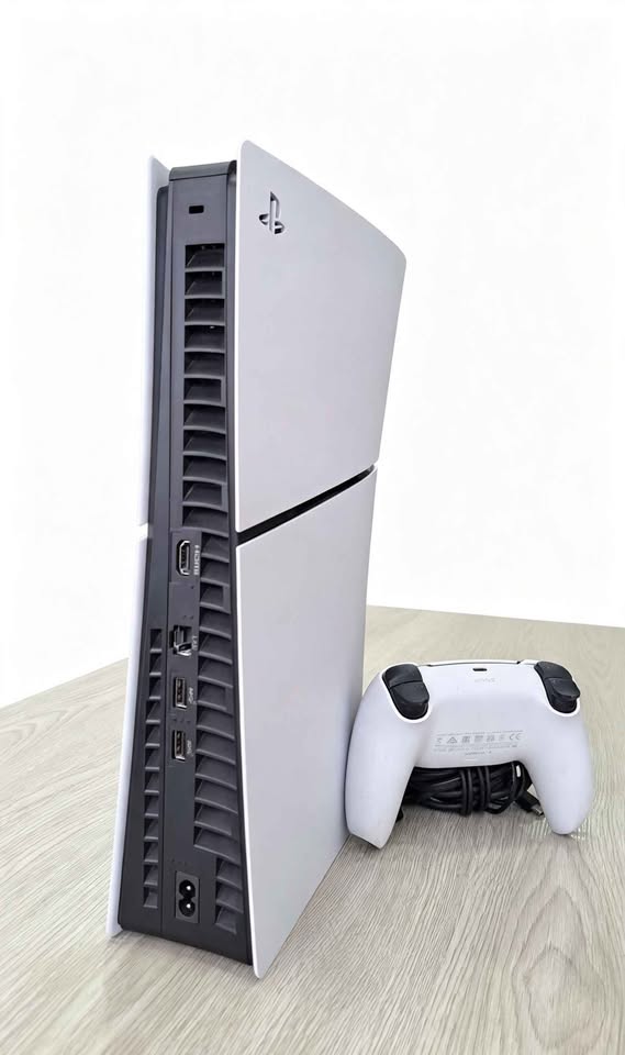 PLAYSTATION 5