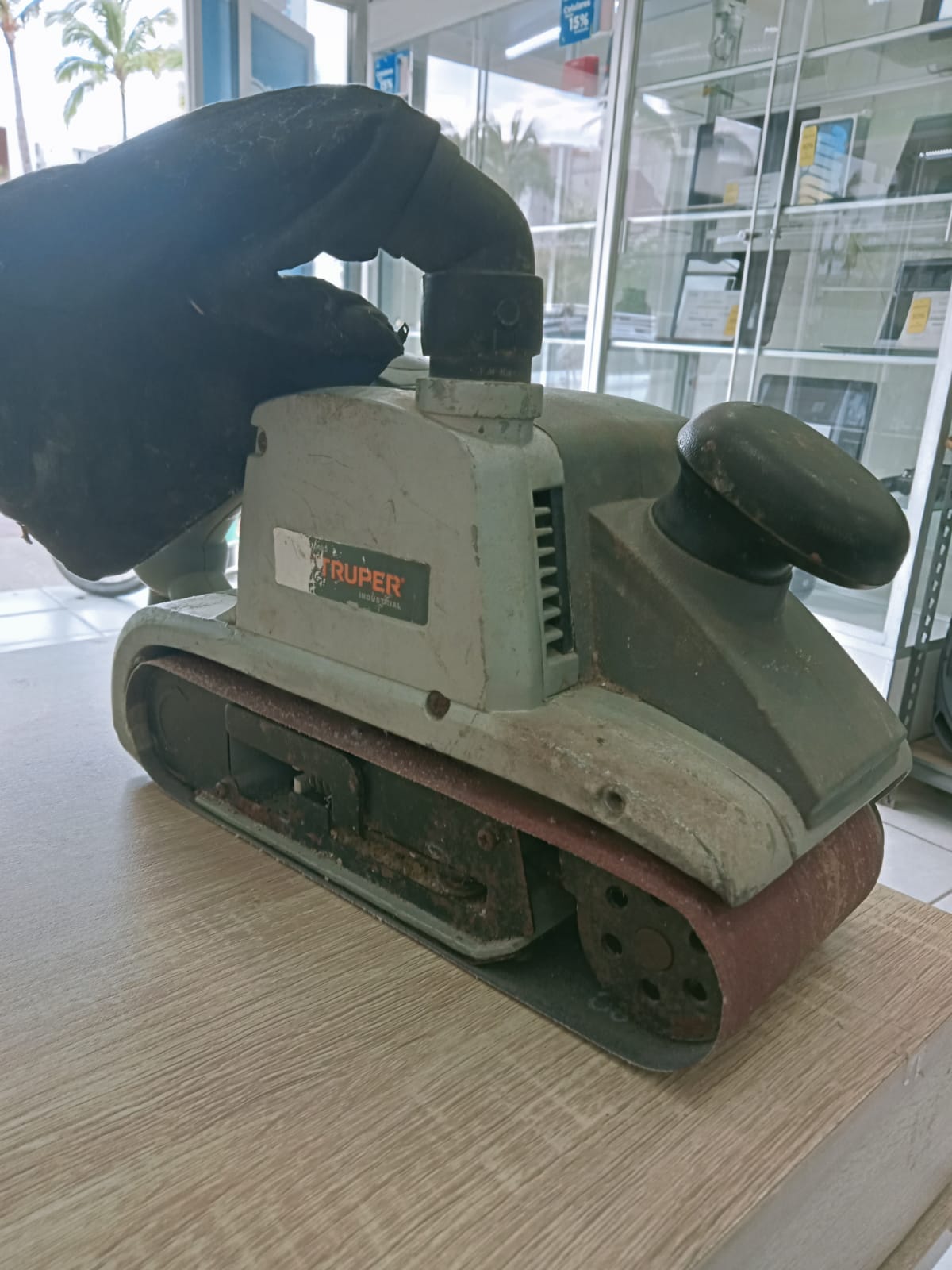 🔧 Lijadora de Banda Industrial Truper