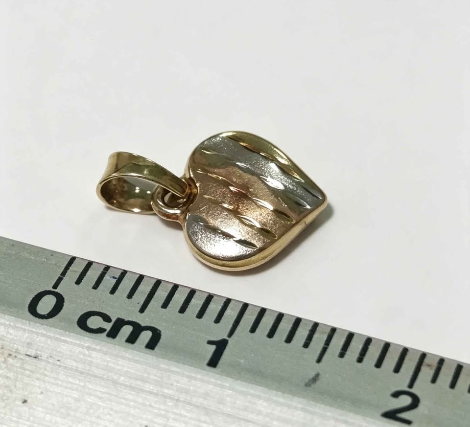 Oro dije corazón 10k 0.3g