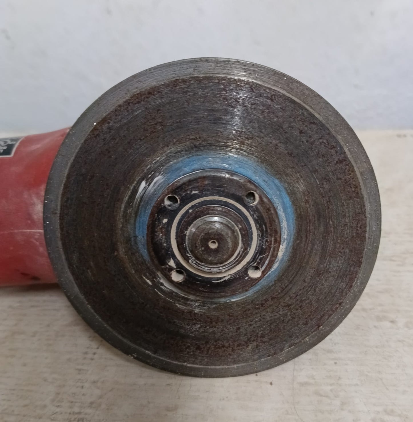 Esmeril Milwaukee con disco, usado