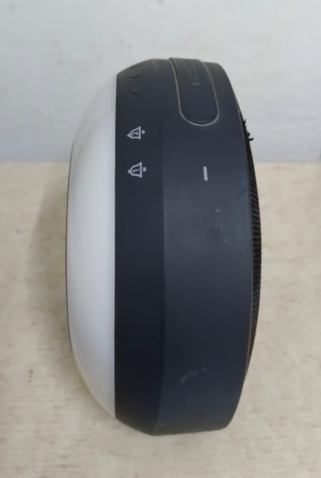Bocina de luz JBL con alarma, usado