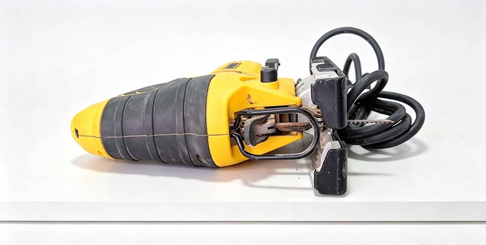 CALADORA DEWALT DWE300-B3