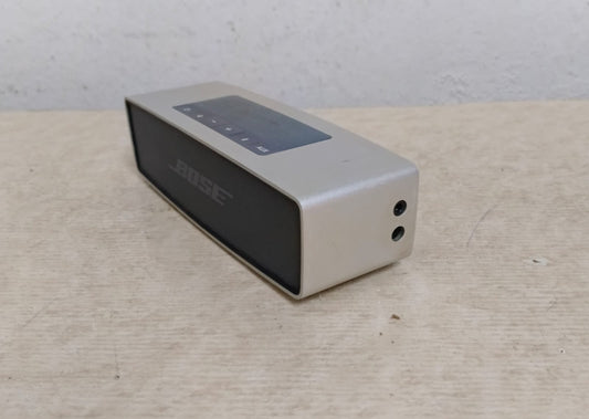 Bocina recargable BOSE soundlink mini, usado