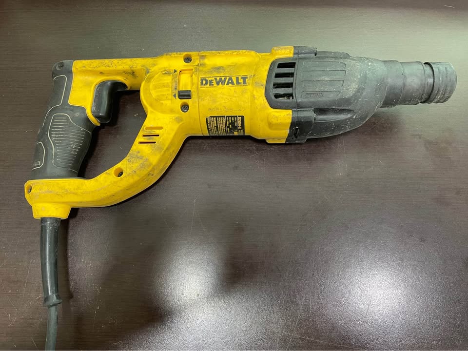 Rotomartillo DeWalt D2560-B3-USADO