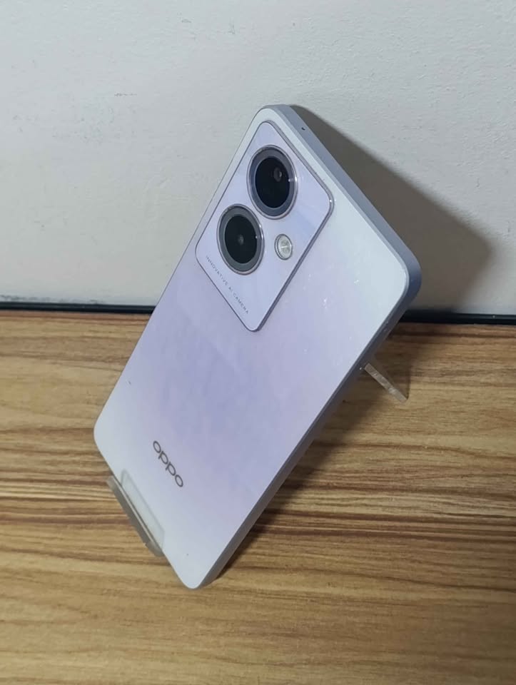 Celular Oppo A79 256 GB 8 Ram Libre Usado
