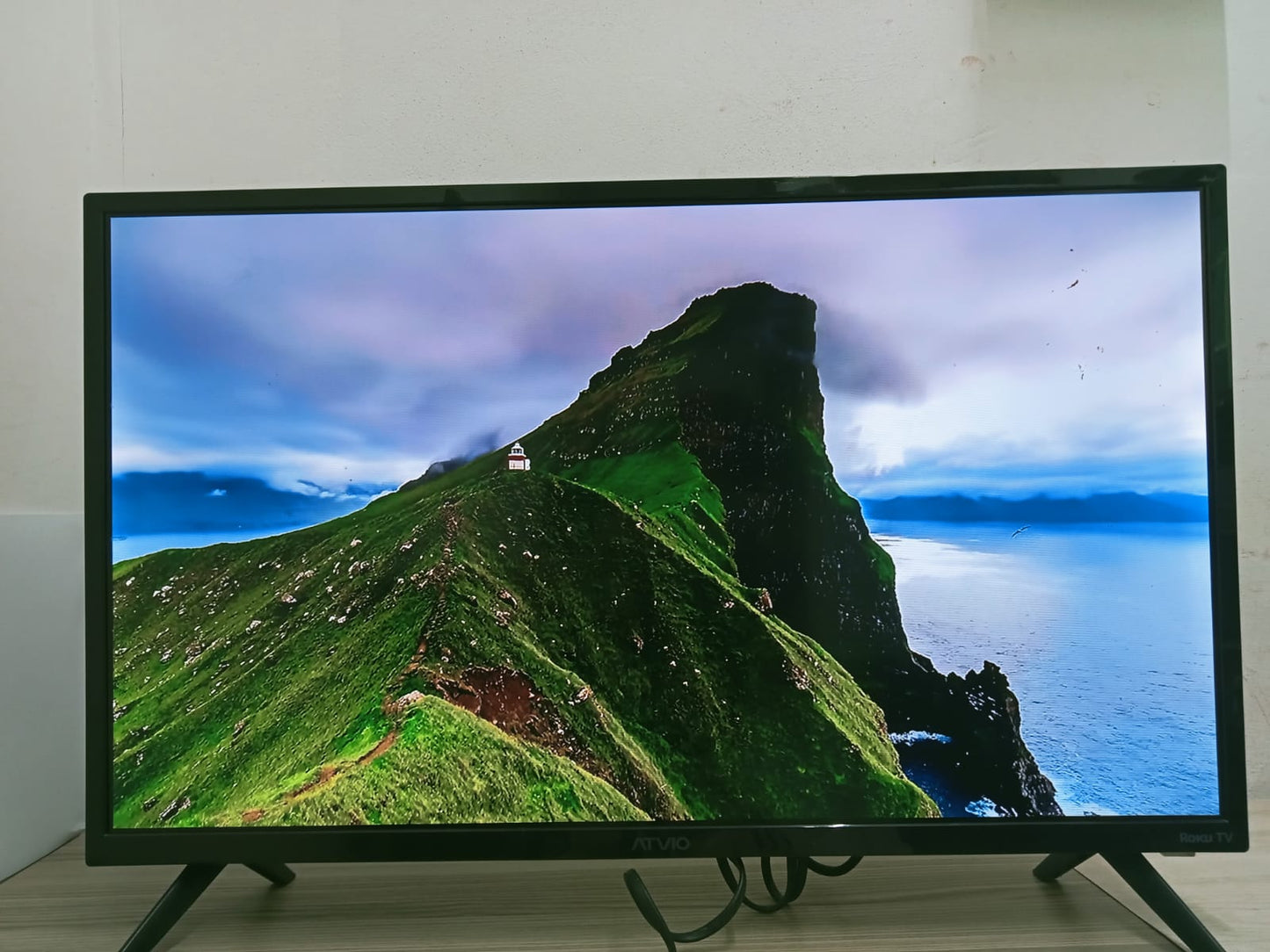 Pantalla atvio 32 pulgas roku - usada