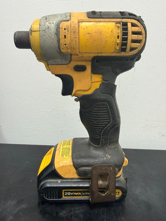TALADRO DE IMPACTO DEWALT-USADO