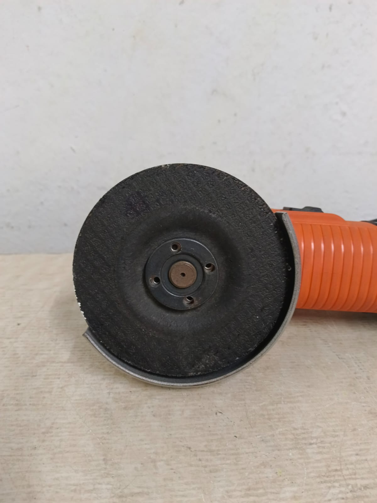 Mini esmeril BLACK & DECKER g720x-b3, usado