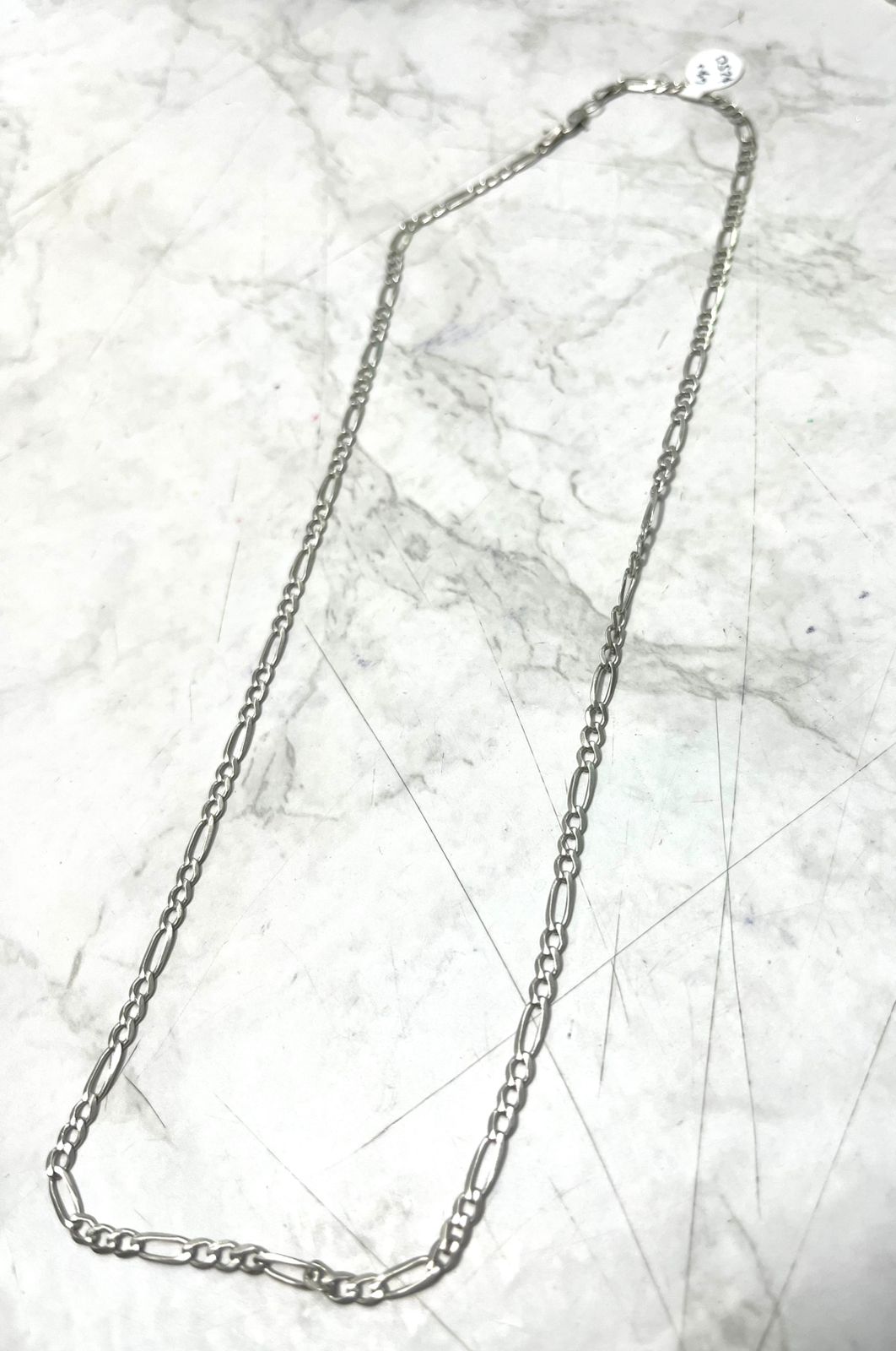 Cadena tejido 3 x 1 mide 26 cm 6 grs baño de plata