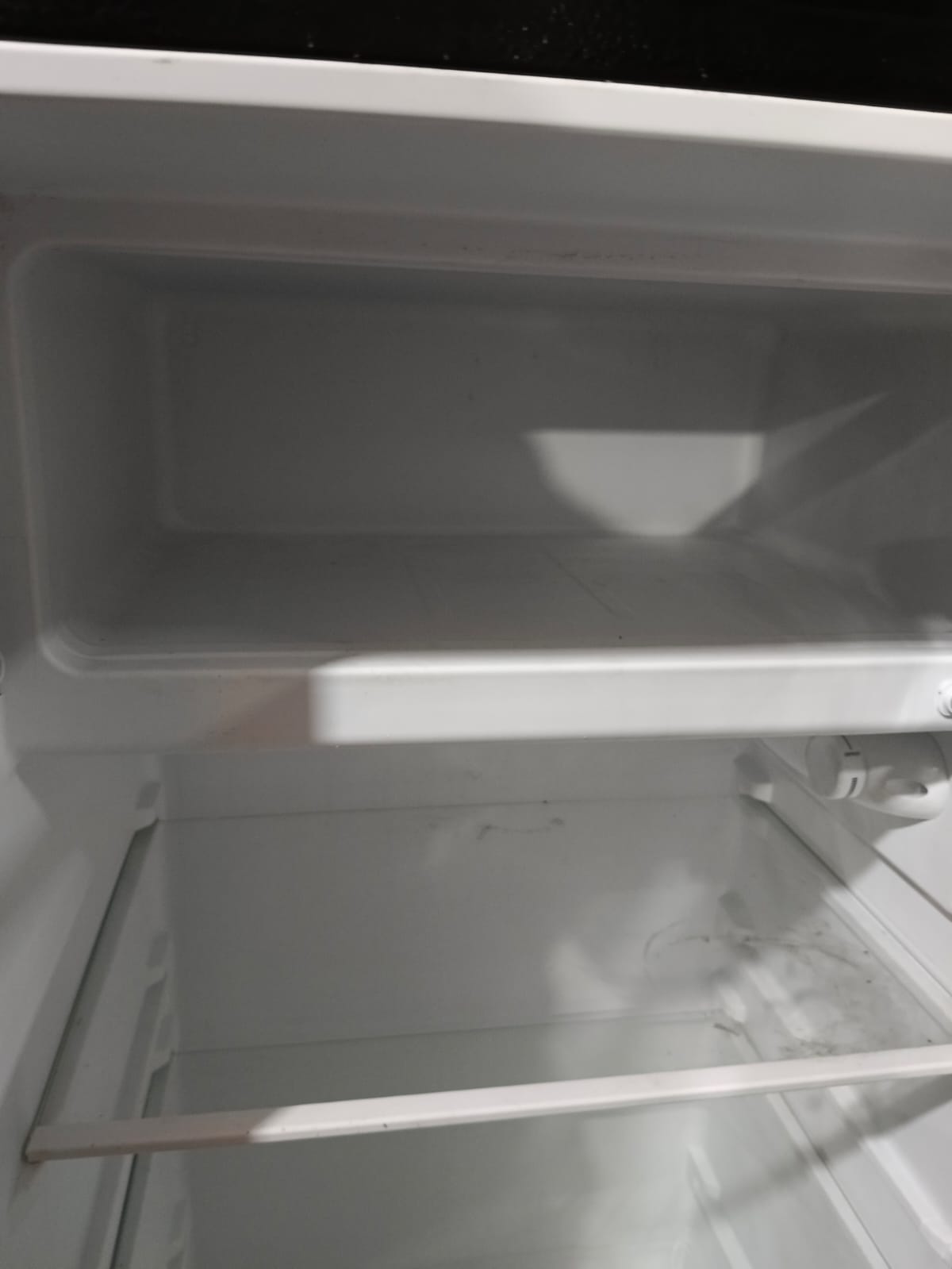 Refrigerador Atvio home 7 pies, usado