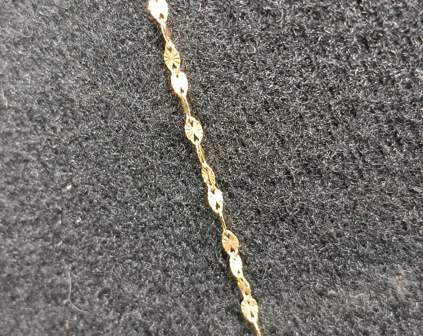 Cadena eslabon hoja ORO 14k peso .8gr, usado