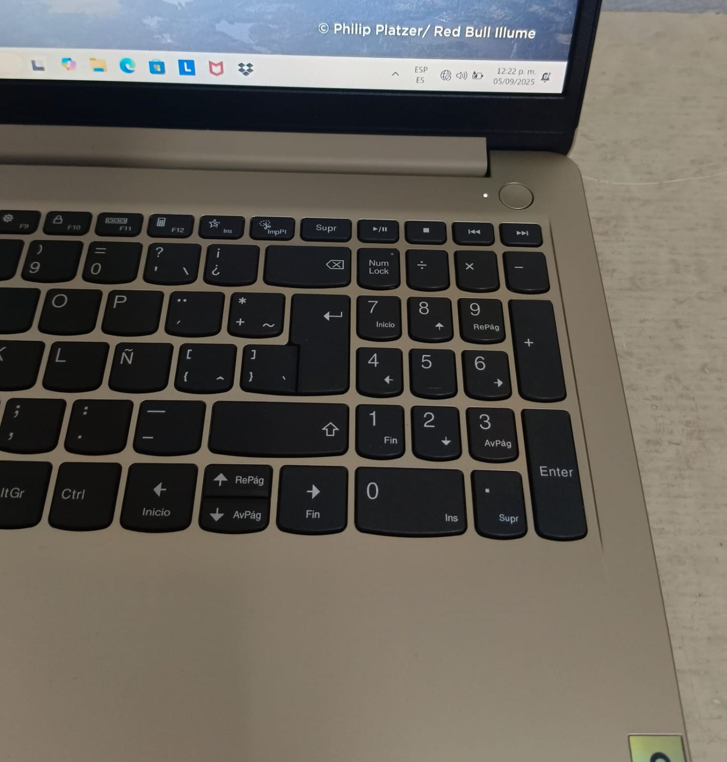 Laptop LENOVO Ideapad 1 480gb ssd 16ram ryzen 7, usado