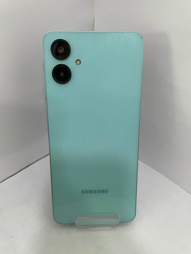 Samsung Galaxy A06 – 128GB / 4GB RAM- Usado