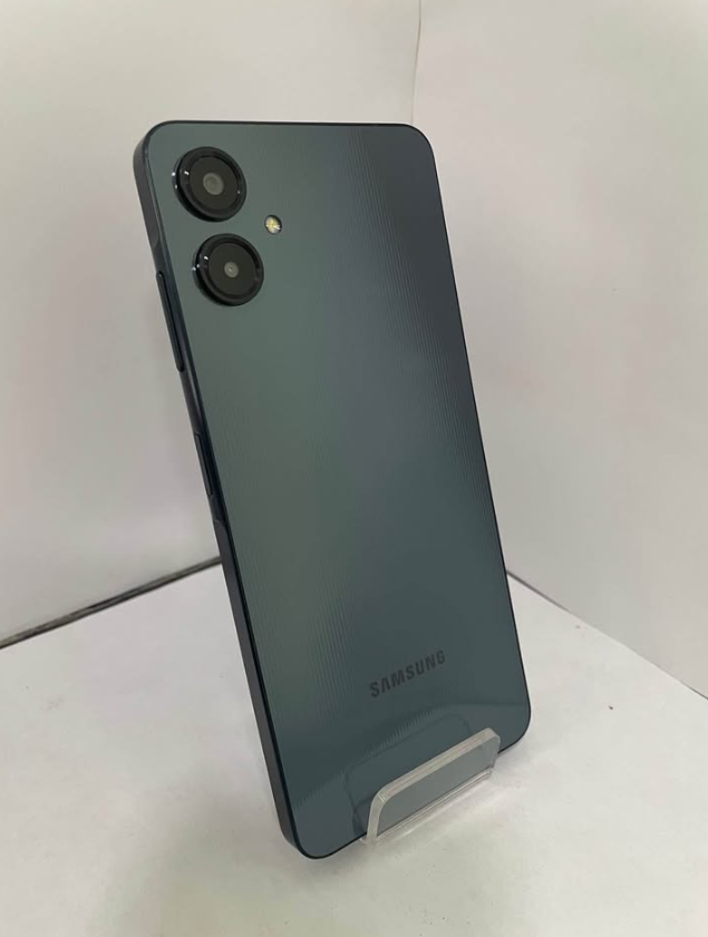 Samsung Galaxy A06 - 64 GB / 4 GB RAM - Usado
