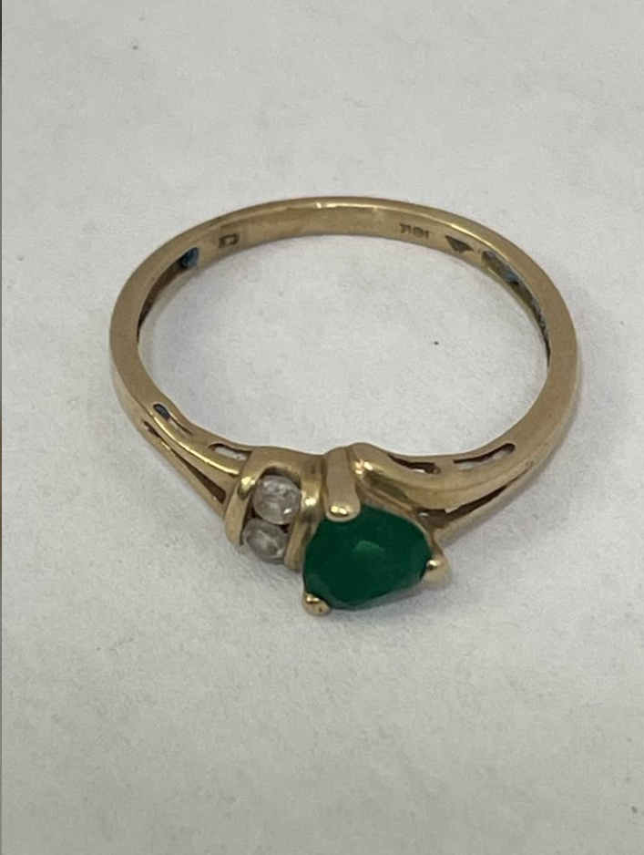 Anillo Oro 10k / 1.5g / 18mm / Talla 8