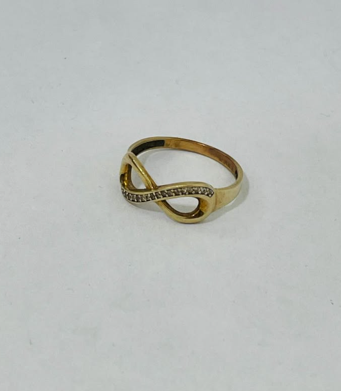 Anillo de Oro con Chispas 10K | 2 Gramos