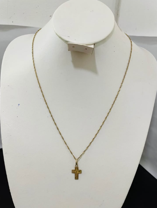 Cadena con Dije de Cruz 10K | 1.5 Gramos | 52 cm Largo