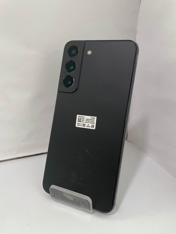 Samsung Galaxy S22 128GB / 8GB RAM