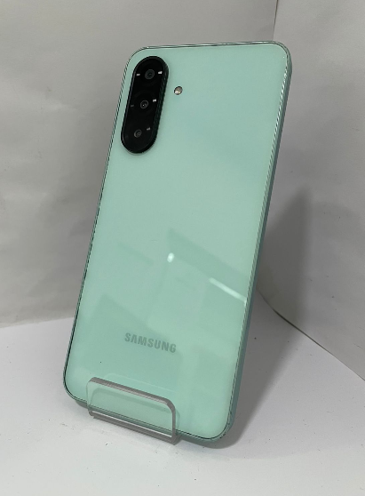 Samsung a26 5g 128 gb 4 ram liberado-usado