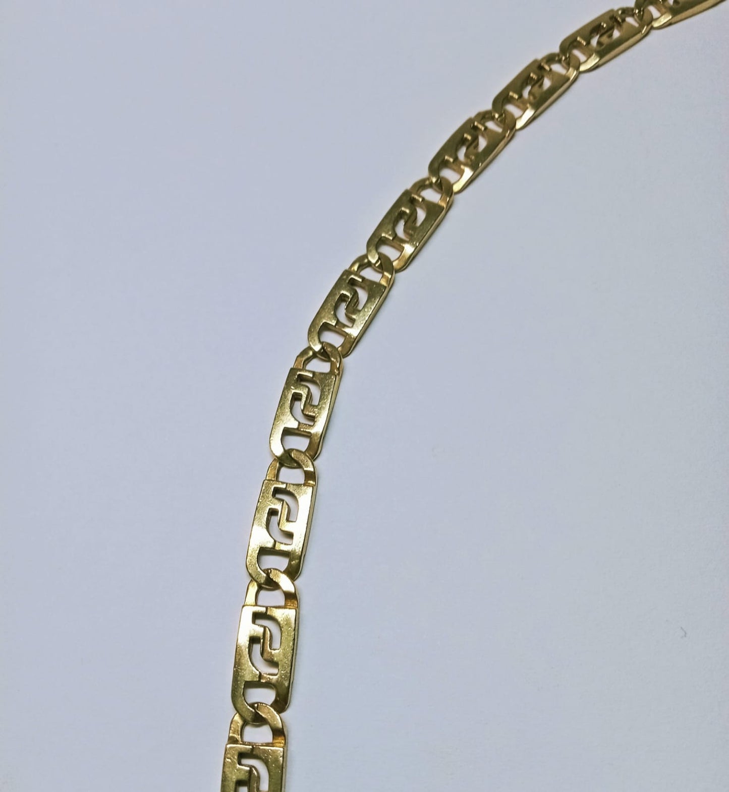 Cadena de Oro 14k – Tejido escalera