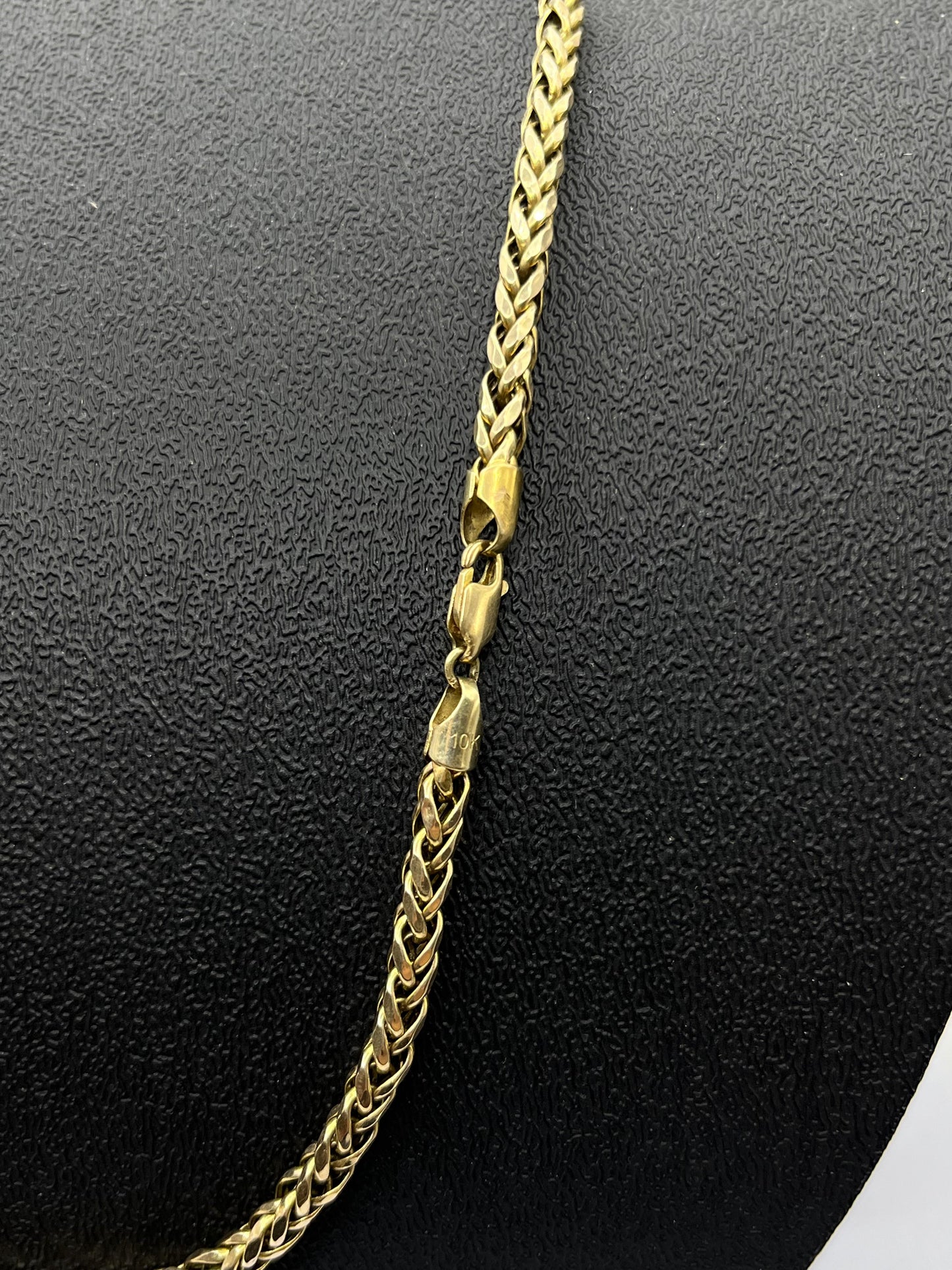 Cadena de Oro Estilo Franco — 10k | 13.9 g | 28 cm (abrochado)