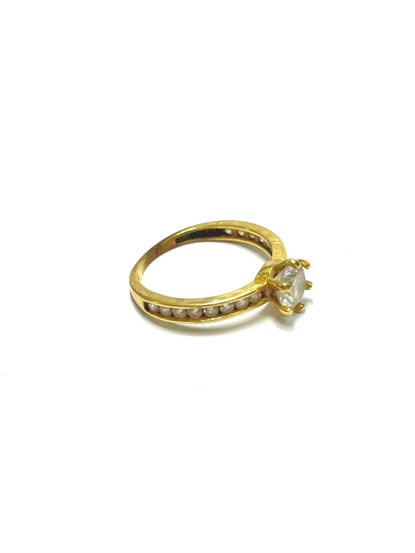 Anillo de Oro Solitario con Piedras Alrededor — 10k | 2.3gr | #7.5