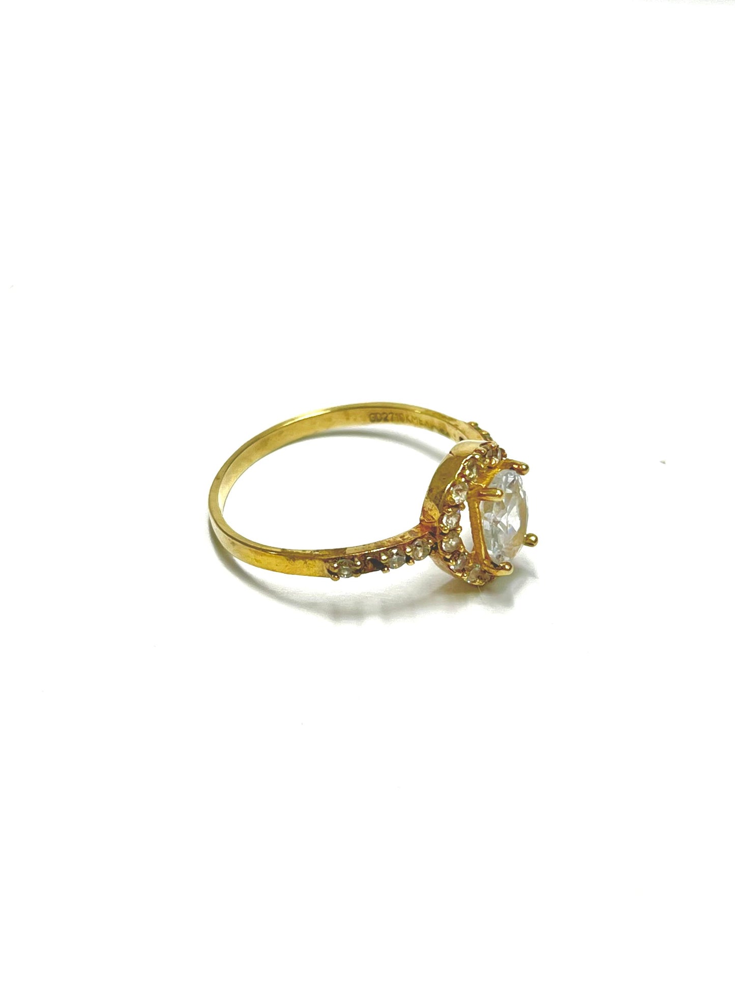 Anillo de Oro Ovalado con Circonia en el Centro — 10k | 2.9gr | #9