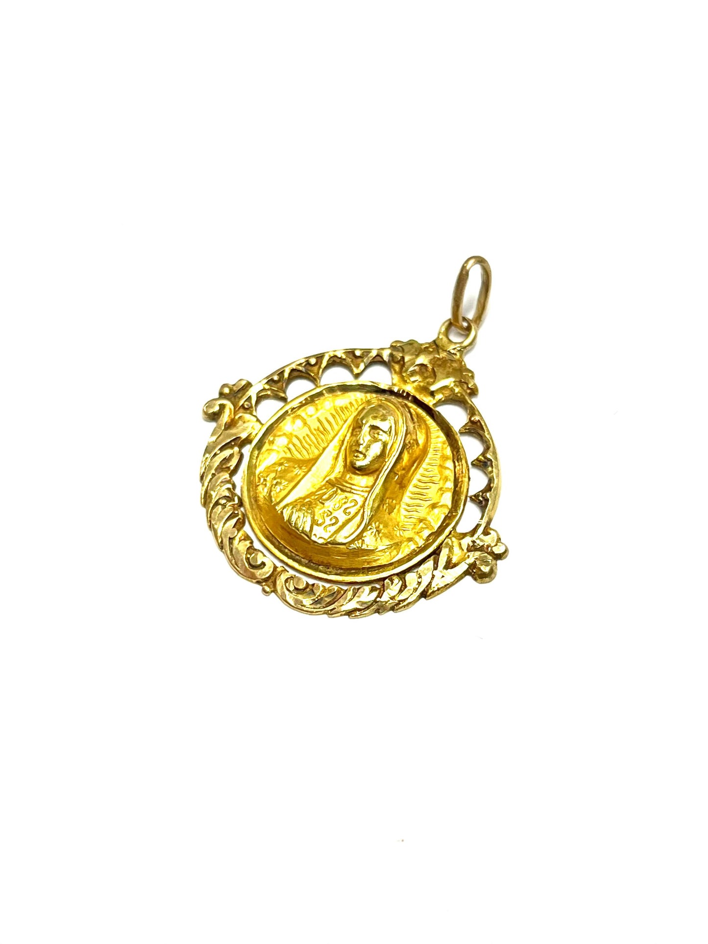 Dije de Oro Virgen Vintage — 10k | 2.9gr | 3cm