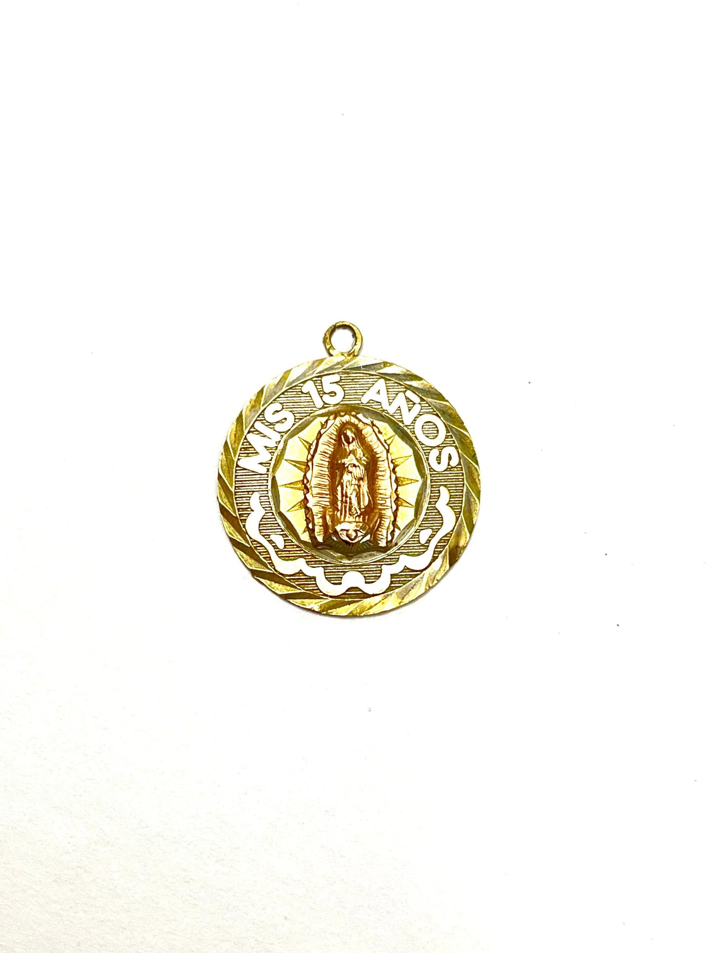 Dije de Oro Virgen "Mis 15 Años" — 10k | 2.3gr | 2cm
