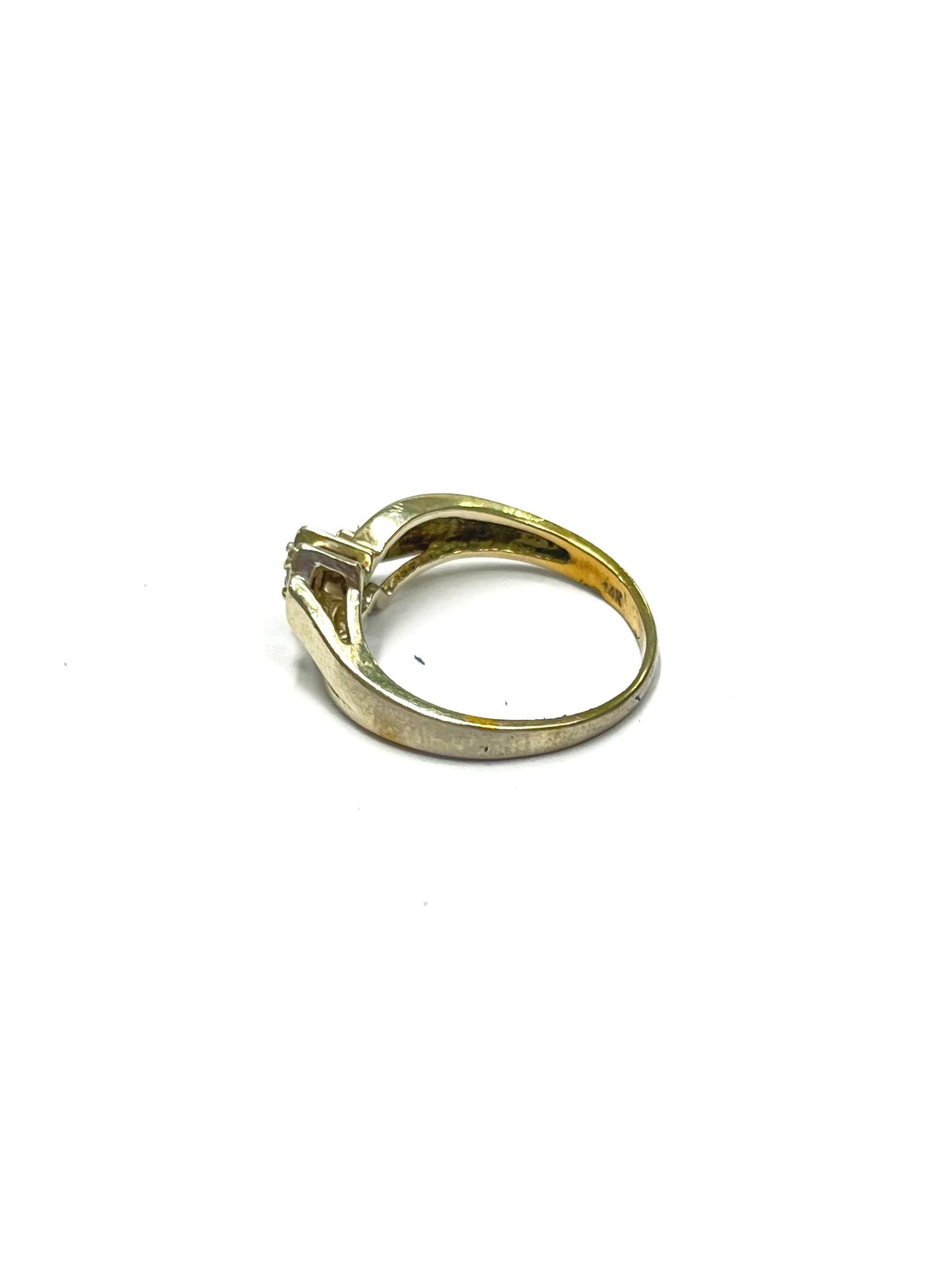 Anillo de Oro Blanco con Piedras — 14k | 2.4gr | #5.5