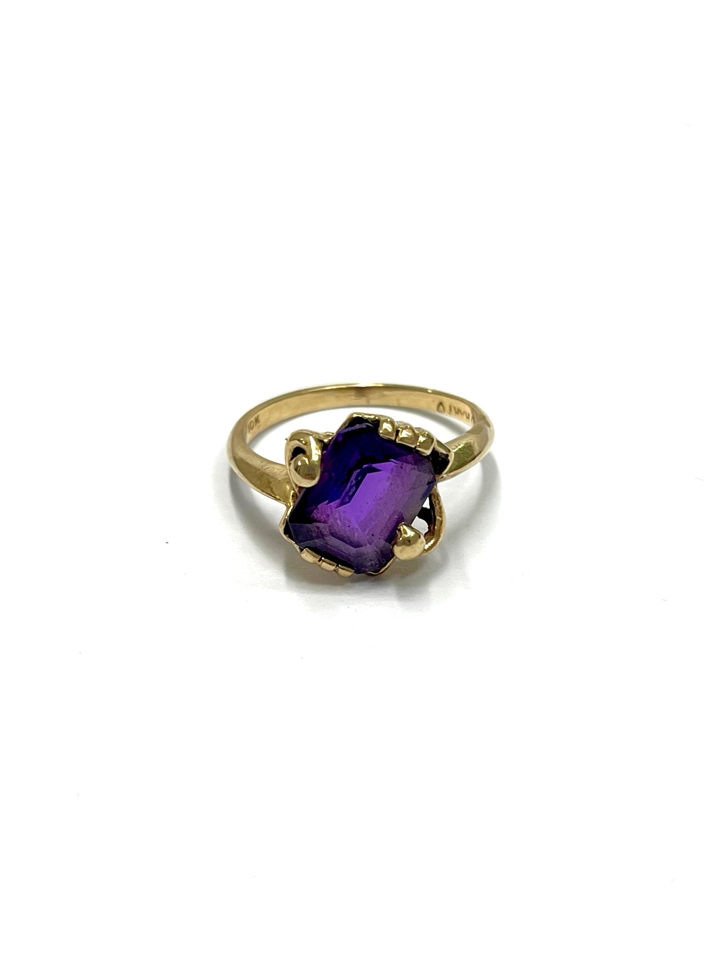 Anillo de Oro con Piedra Morada — 10k | 3gr | #7