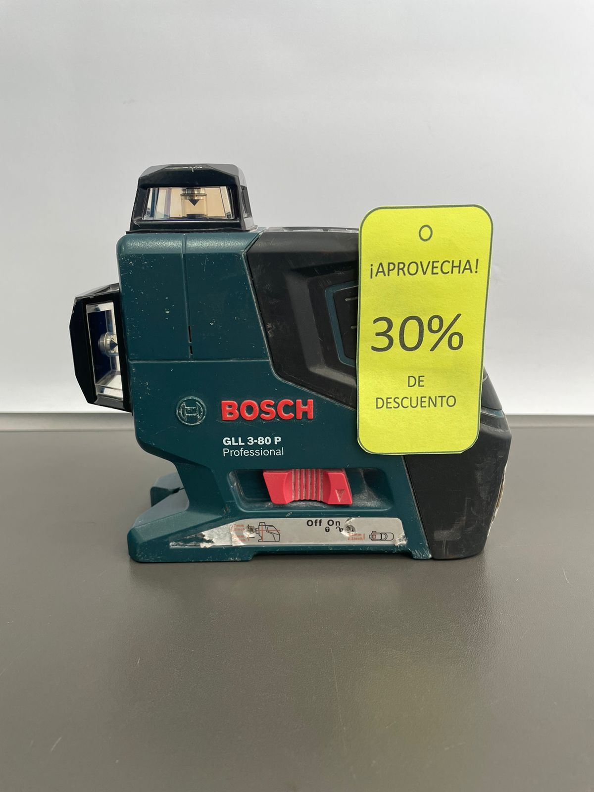 Nivel Laser Bosch GLL3-80P ¡Con 20% de descuento aplicable sobre el precio!