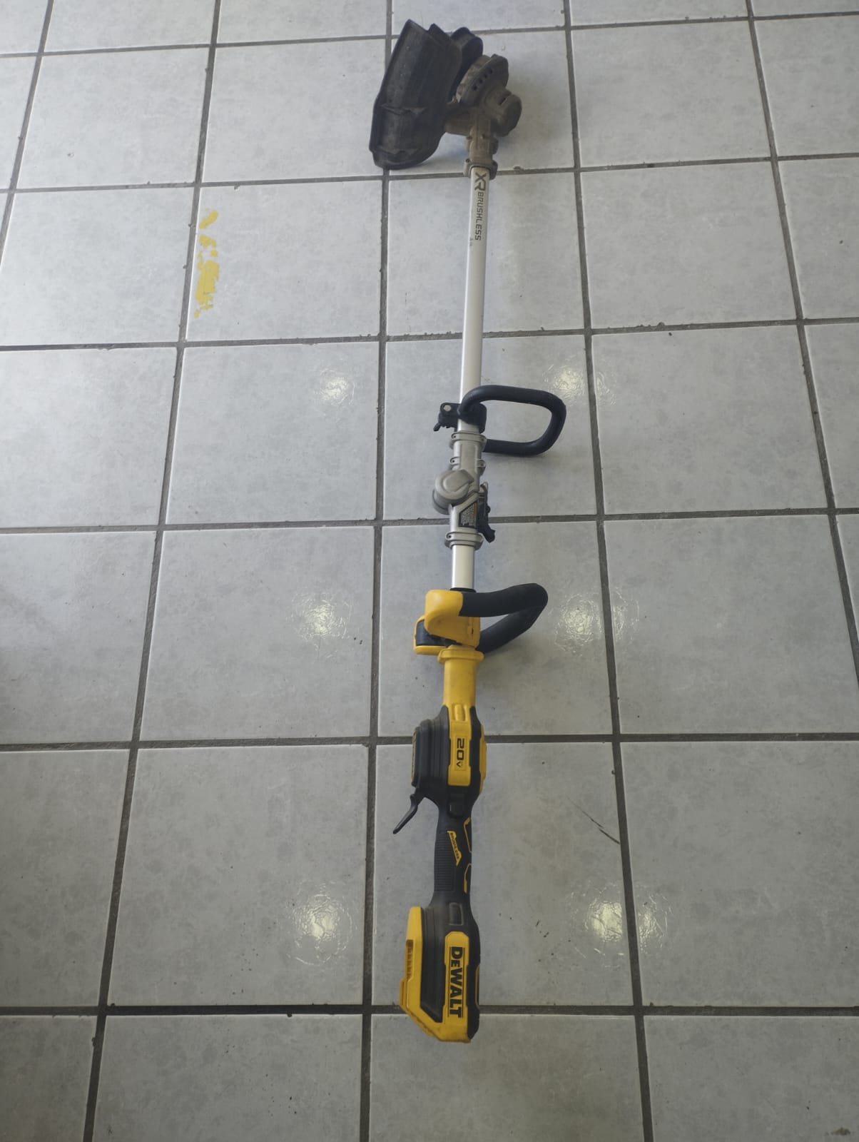 🌿⚙️ DESBROZADORA INALÁMBRICA DEWALT MODELO DCST922 USADA EN VENTA ⚙️🌿