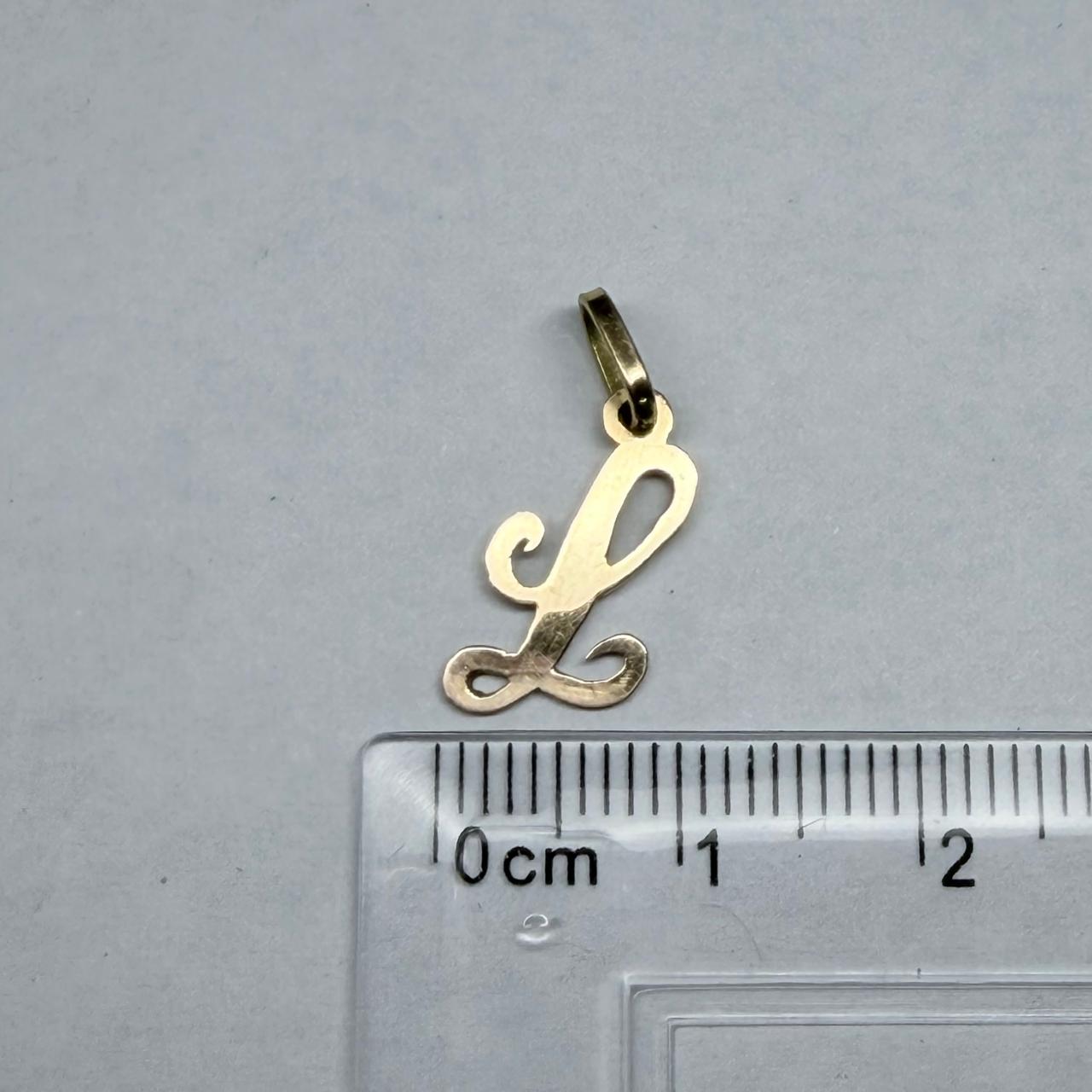 ✨💛 Dije de Oro de 14K Letra "L" | 0.5 g de Oro 💛✨