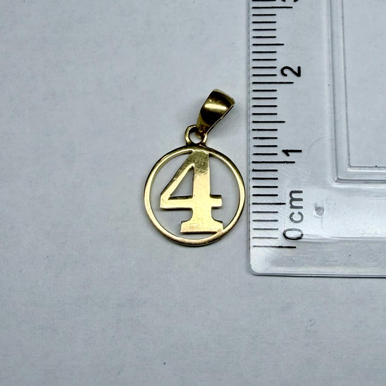 ✨💛 Dije de Oro de 14K Número "4" | 0.9 g de Oro 💛✨