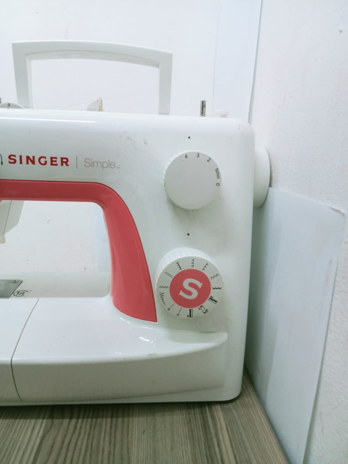 🧵 Máquina de Coser Singer-usada