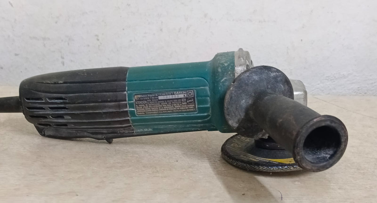 Esmeril MAKITA ga4354, usado